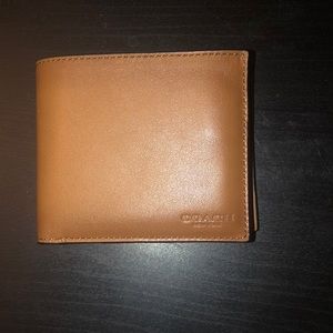 COACH LEATHER WALLET
